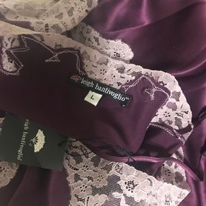 Leigh Bantivoglio Cami NWT Plum w/ Lavender Lace